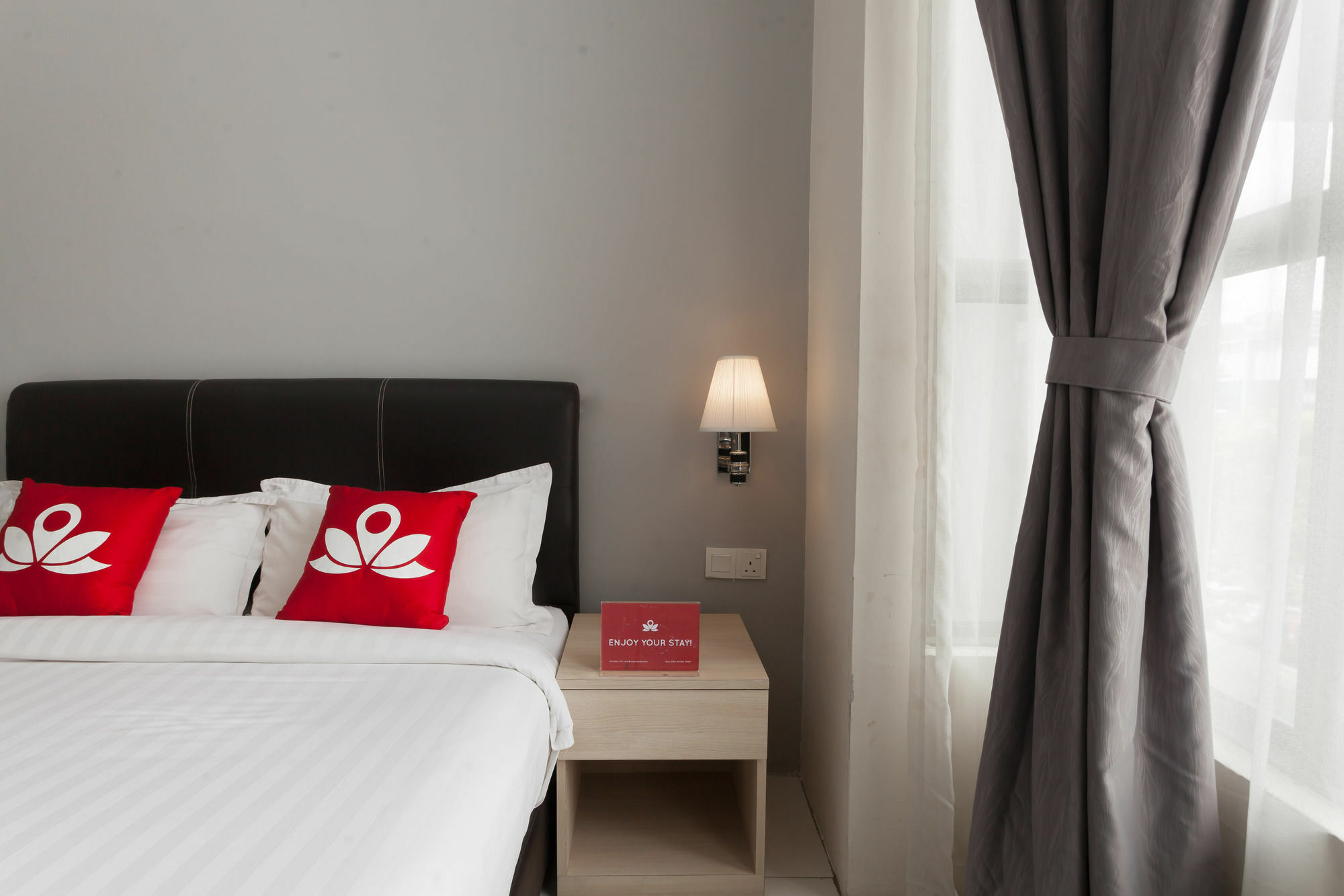 Zen Rooms Sungai Besi Куала-Лумпур Экстерьер фото